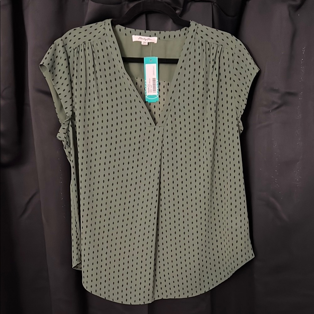 Monday Fun Lilian V Neck Blouse - Olive - XLP - NWT